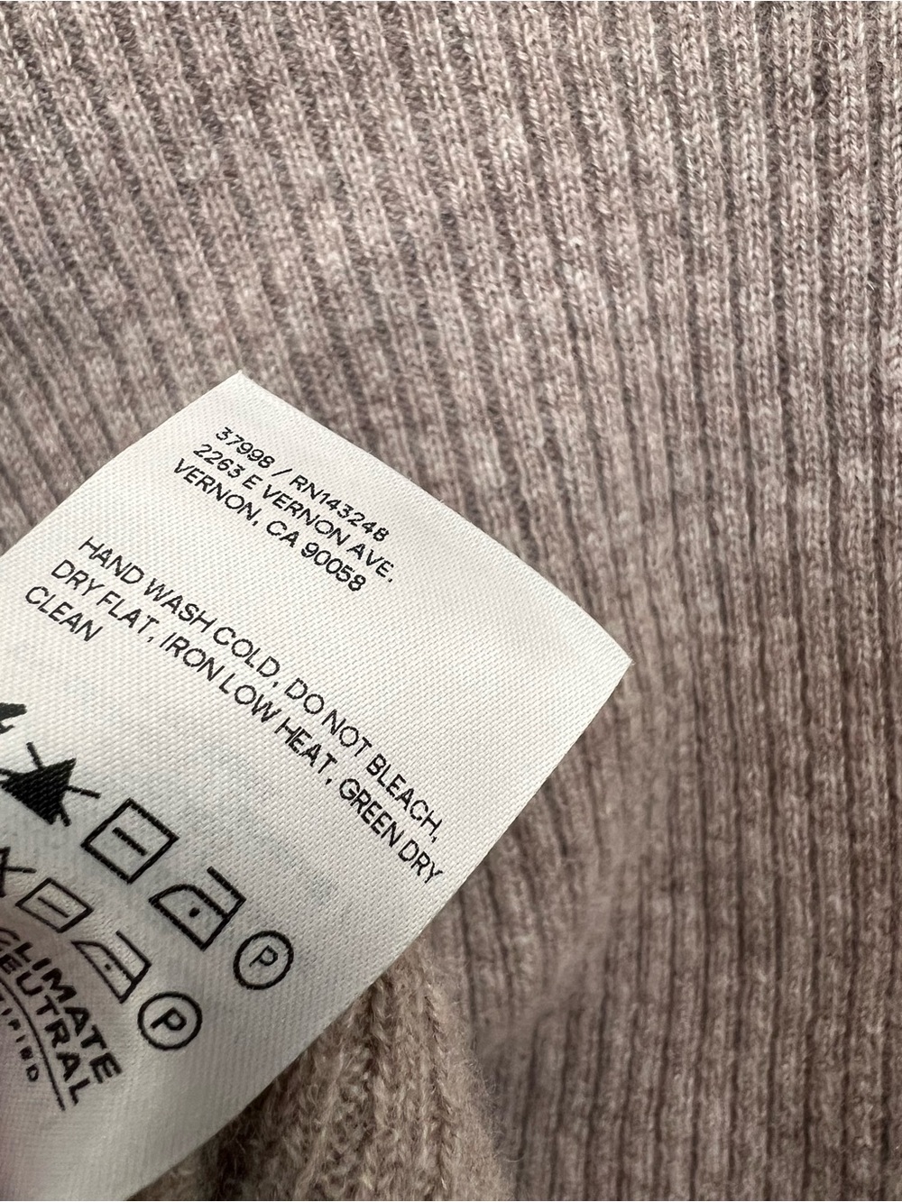 Reformation Brown Cashmere Cropped Turtleneck Sweater Women's Medium - Picture 8 of 8